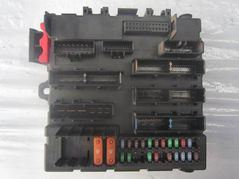 60-193 Scatola Fusibili GM 12 769 678 12769678 519160303    SAAB Generica 9_3