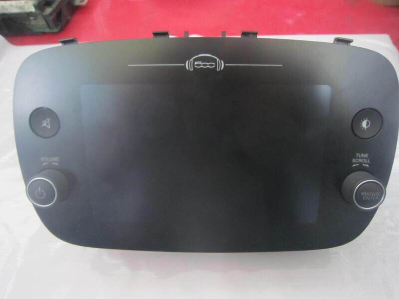 20-414 Schermo Radio / Display / Navigatore Continental VP2RFP   07356966390 FIAT 334 7ln VP2 EMEA DAB   FIAT  500