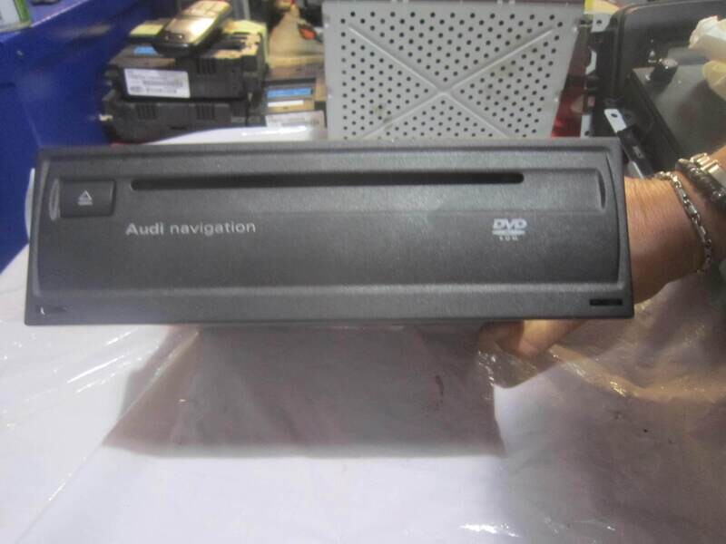 20-424 Navigatore Becker 4E0 919 887 D 4E0919887D BE6364    AUDI  A 6