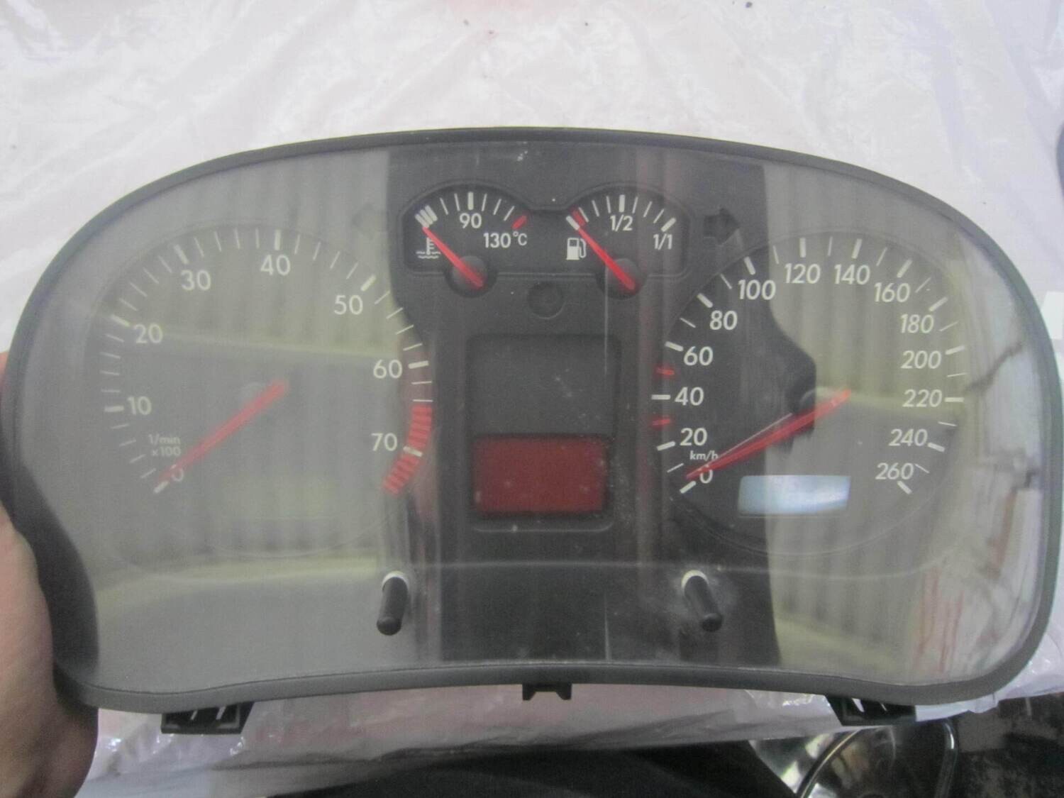 40-410 Quadro Strumenti / Contachilometri MotoMeter 1J0920 825A 1J0920825A 1035100002 0263628061   VOLKSWAGEN Benzina GOLF