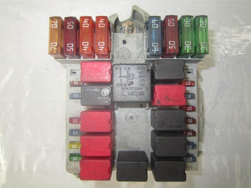 60-216 Scatola Fusibili Alfa Romeo / Fiat / Lancia 1332044080       ALFA ROMEO / FIAT / LANCIA  DUCATO