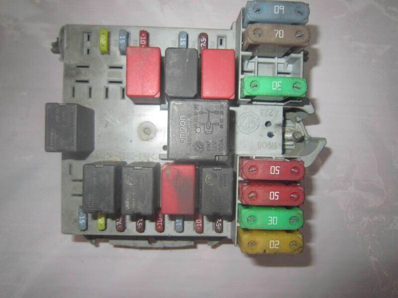 60-231 Scatola Fusibili  Fiat  51781081       FIAT  Diesel STILO