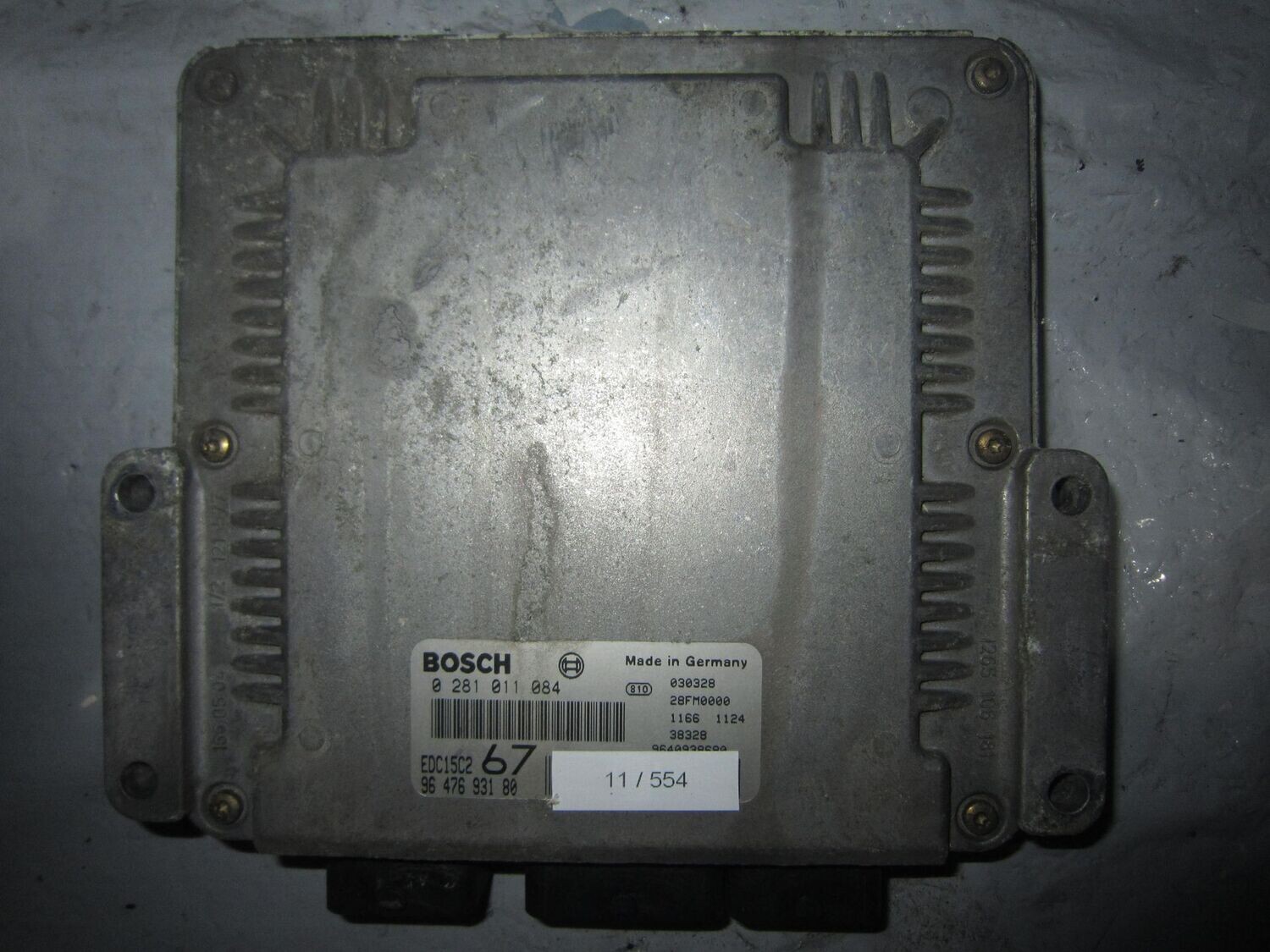 11-554 Centralina Motore Bosch 0 281 011 084 0281011084 9647693180 28FM0000 EDC15C2 9640938680 CITROEN / PEUGEOT DIESEL XSARA PICASSO