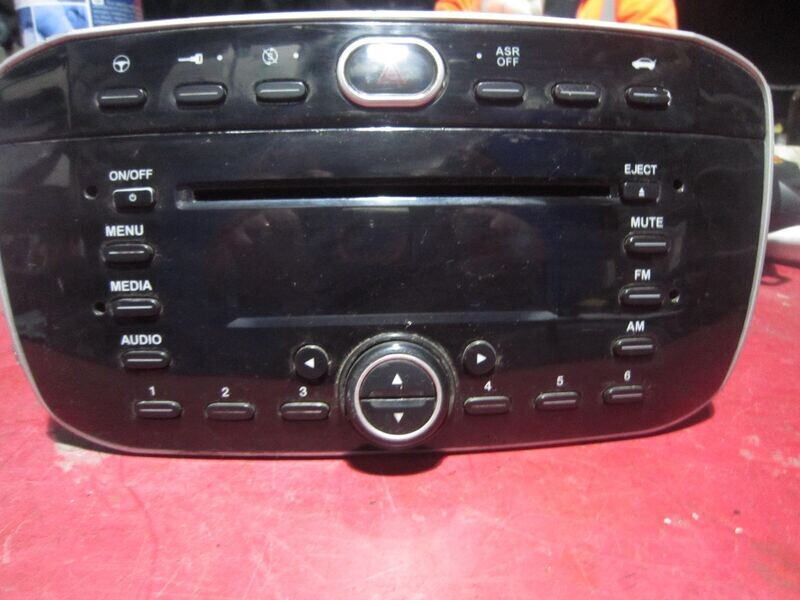 20-449 Autoradio Alfa Romeo / Fiat / Lancia 7355261540   7355122480    FIAT  PUNTO