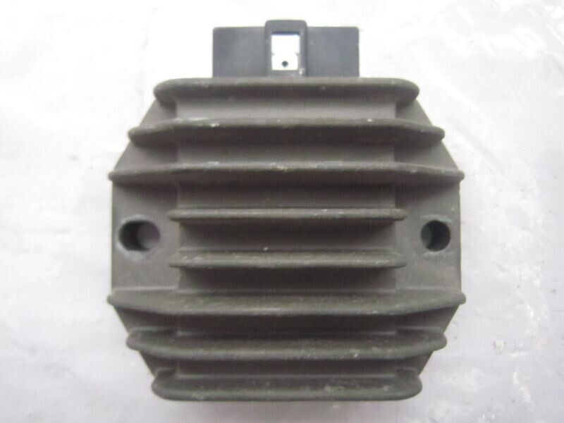 36-235 Regolatore Di Tensione Hella KG SH640EA       YAMAHA Benzina VARIE
