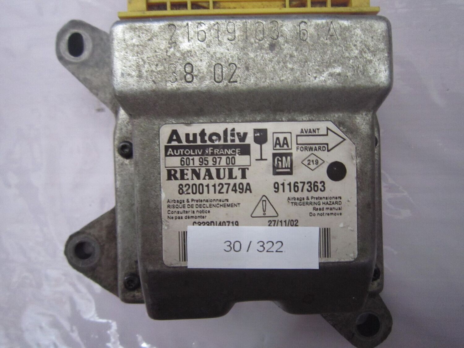 30-322 Centralina Airbag Autoliv 601 95 97 00 601959700 8200112749A 91167363   OPEL  VIVARO