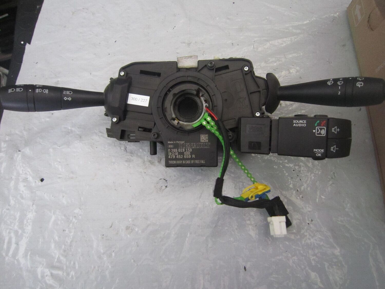 300-227 Comando Luci Devioluci Frecce Tergi Cruise Bosch 0 265 019 153 0265019153 479 452 659 R    RENAULT  CLIO