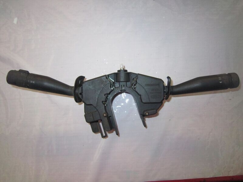300-232 Comando Luci Devioluci Frecce Tergi Cruise Ford XS6T 11K665 CA XS6T11K665CA 020110    FORD  FIESTA