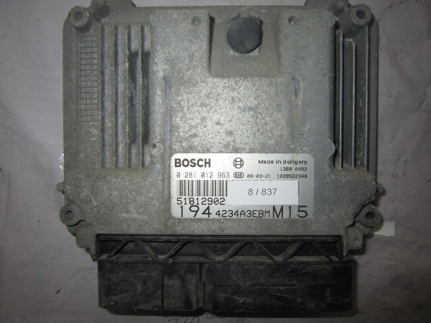 8-837 Centralina Motore Bosch 0 281 012 963 0281012963 51812902 1039S22948 194 4234A3EBM M15   FIAT  DIESEL CROMA