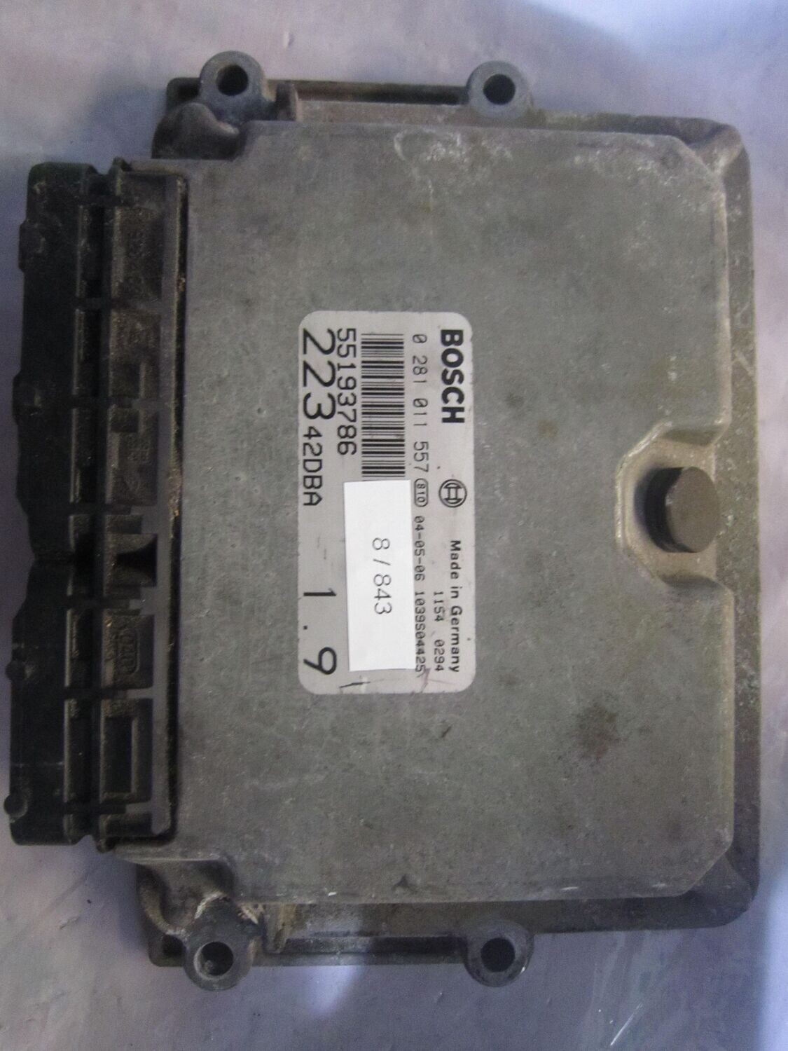 8-843 Centralina Motore Bosch 0 281 011 557 0281011557 55193786 1039S04425 22342DBA   FIAT  Benzina DOBLO'