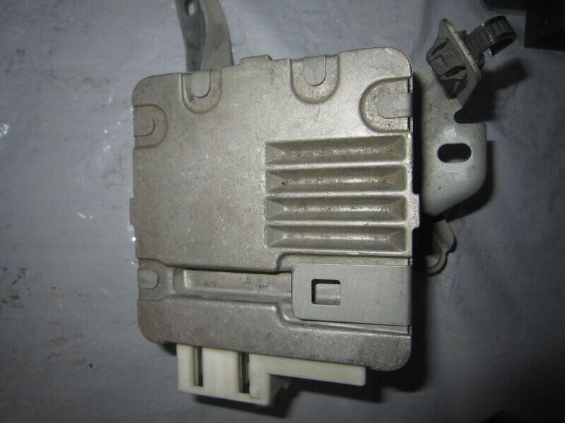 33-64 Centralina Servosterzo / Angolo Sterzata Denso 89650-0D110 896500D110 6900001067 K91-02101 112900-1331 225000-0540 TOYOTA  YARIS