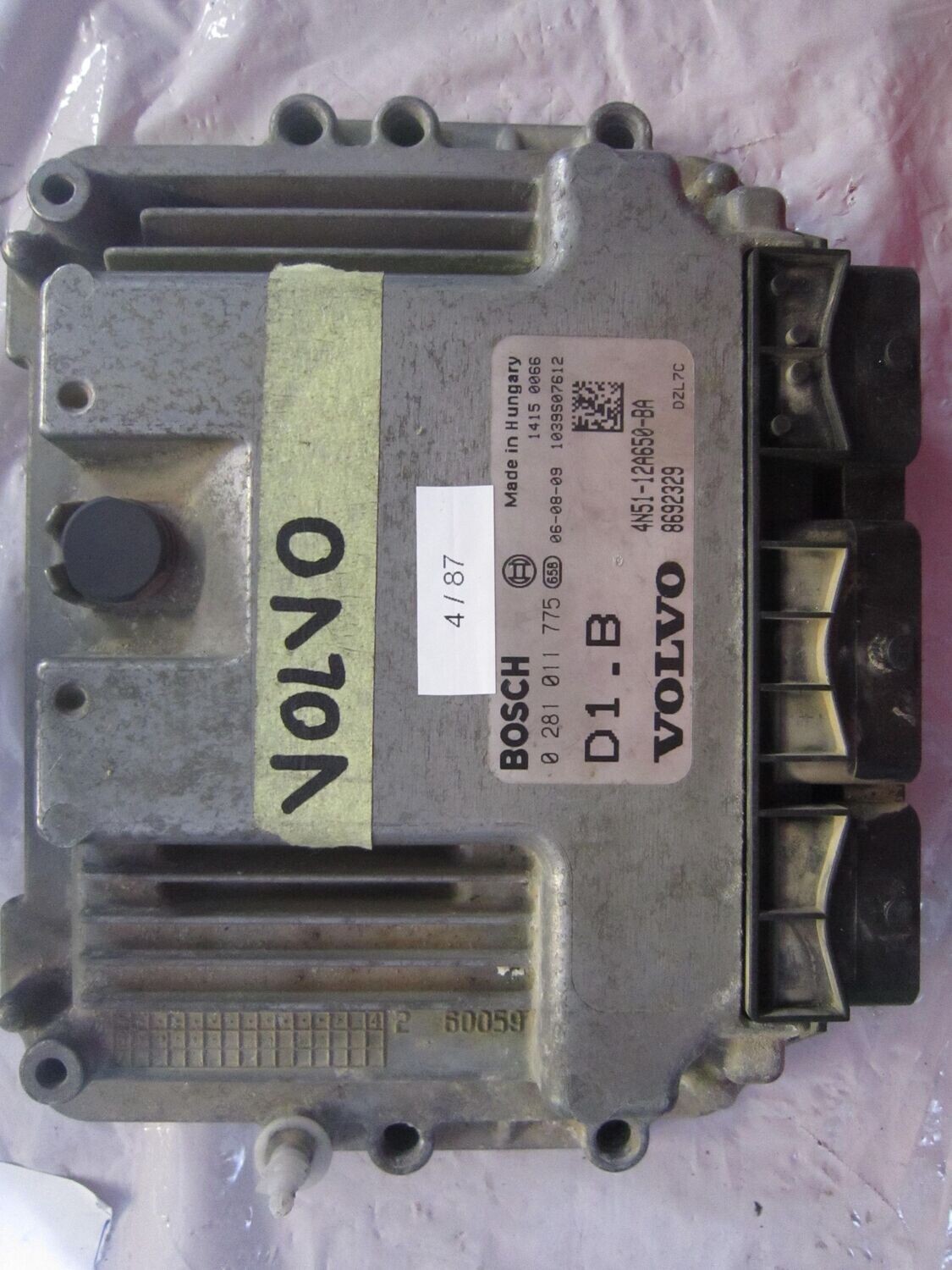 4-87 Centralina Motore Bosch 0 281 011 775 0281011775 8692329 1039s07612 4N51-12A650-BA D1.B VOLVO DIESEL SERIE S