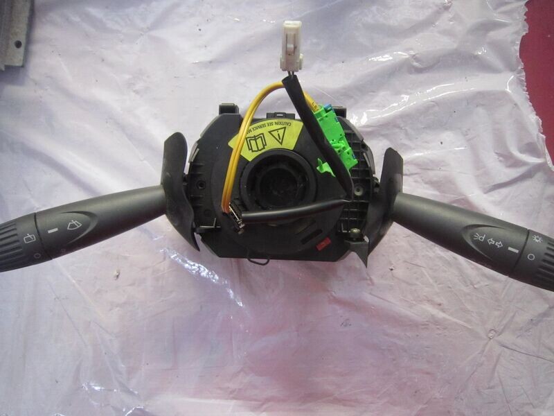 300-240 Comando Luci Devioluci Frecce Tergi Cruise Alfa Romeo / Fiat / Lancia 735360978      FIAT  PANDA