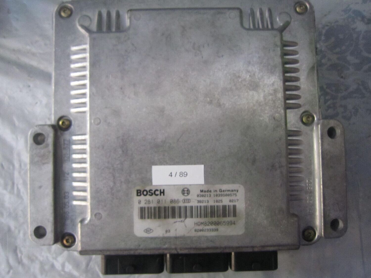 4-89 Centralina Motore Bosch 0 281 011 086 0281011086 8200065994 1039S00575 8200233339 EDC15C3 VOLVO Diesel VARIE