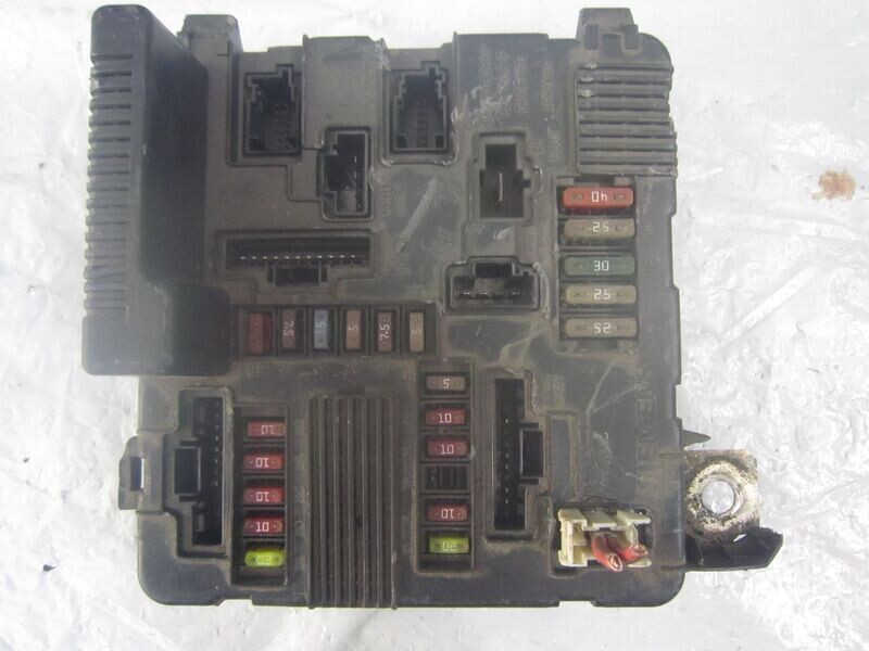 60-187 Scatola Fusibili Siemens S118399200   8200306032C     RENAULT  MEGANE