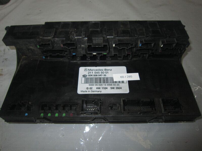 60-285 Scatola Fusibili Hella KG 211 545 50 01 2115455001 5DK 008 047-35 Q: 02 HW: 1104 SW: 2604 MERCEDES  CLASSE E