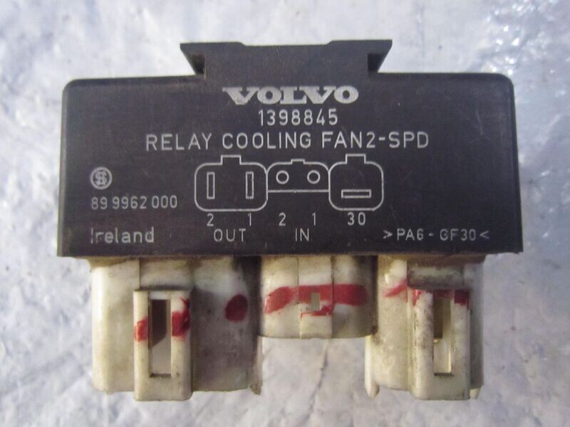 91-79 Rele' Ventola Volvo 1398845   RELAY COOLING FAN2-SPD    VOLVO  VARIE