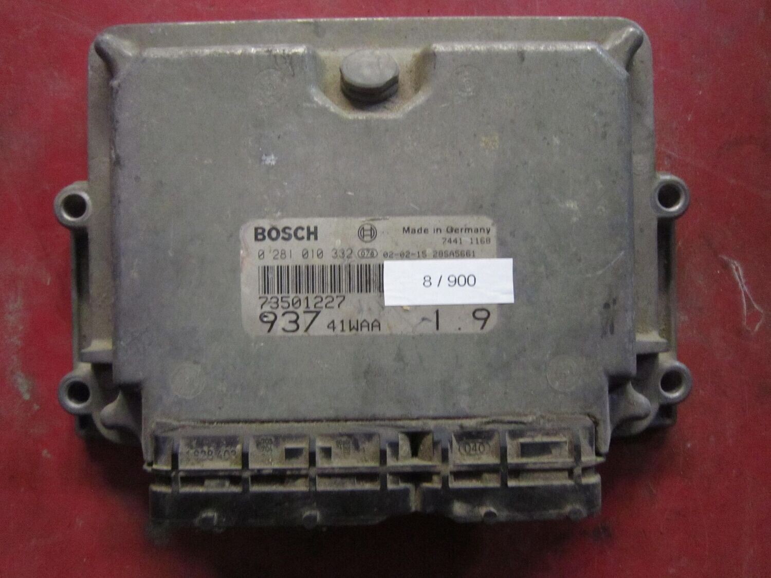 8-900 Centralina Motore Bosch 0 281 010 332 0281010332 73501227 28SA5661 937 41WAA    ALFA ROMEO DIESEL 147