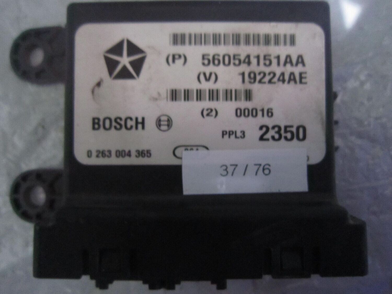 37-76 Centralina sensori parcheggio Bosch 0 263 004 365 0263004365 56054151AA 19224AE   CHRYSLER  VOYAGER