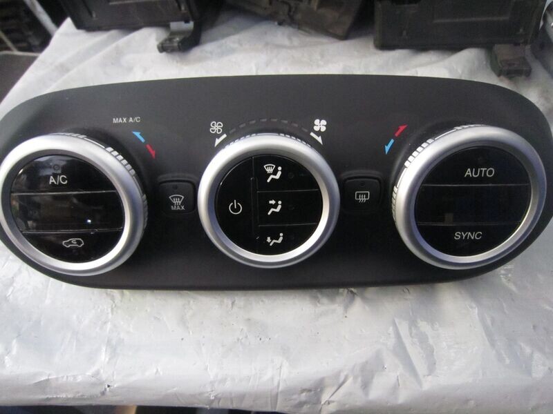 400-531 Unità controllo del clima Mopar 07356867220       FIAT  500