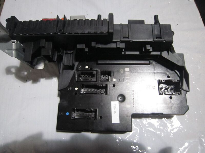 50-555 Body Computer Hella Kg 5DK 009 225-89 5DK00922589 204 906 01 05 SW 212 902 43 01   MERCEDES  CLASSE C
