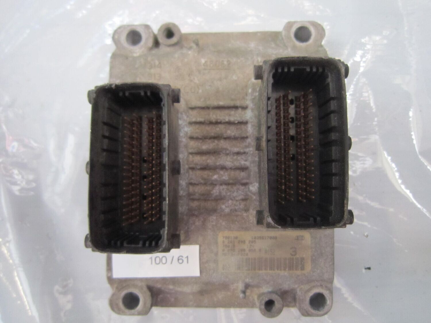 100-61 Centralina Motore Bosch 0 261 208 205 0261208205 0055208856 1039S17003 ME73H4F020  FIAT BENZINA PUNTO