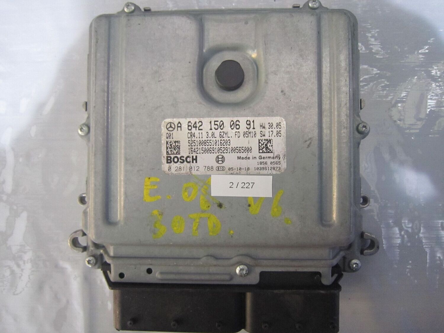2-227 Centralina Motore Bosch 0 281 012 788 0281012788 A 642 150 06 91 1039S12873 CR4.11  3.0L  MERCEDES Diesel CLASSE E