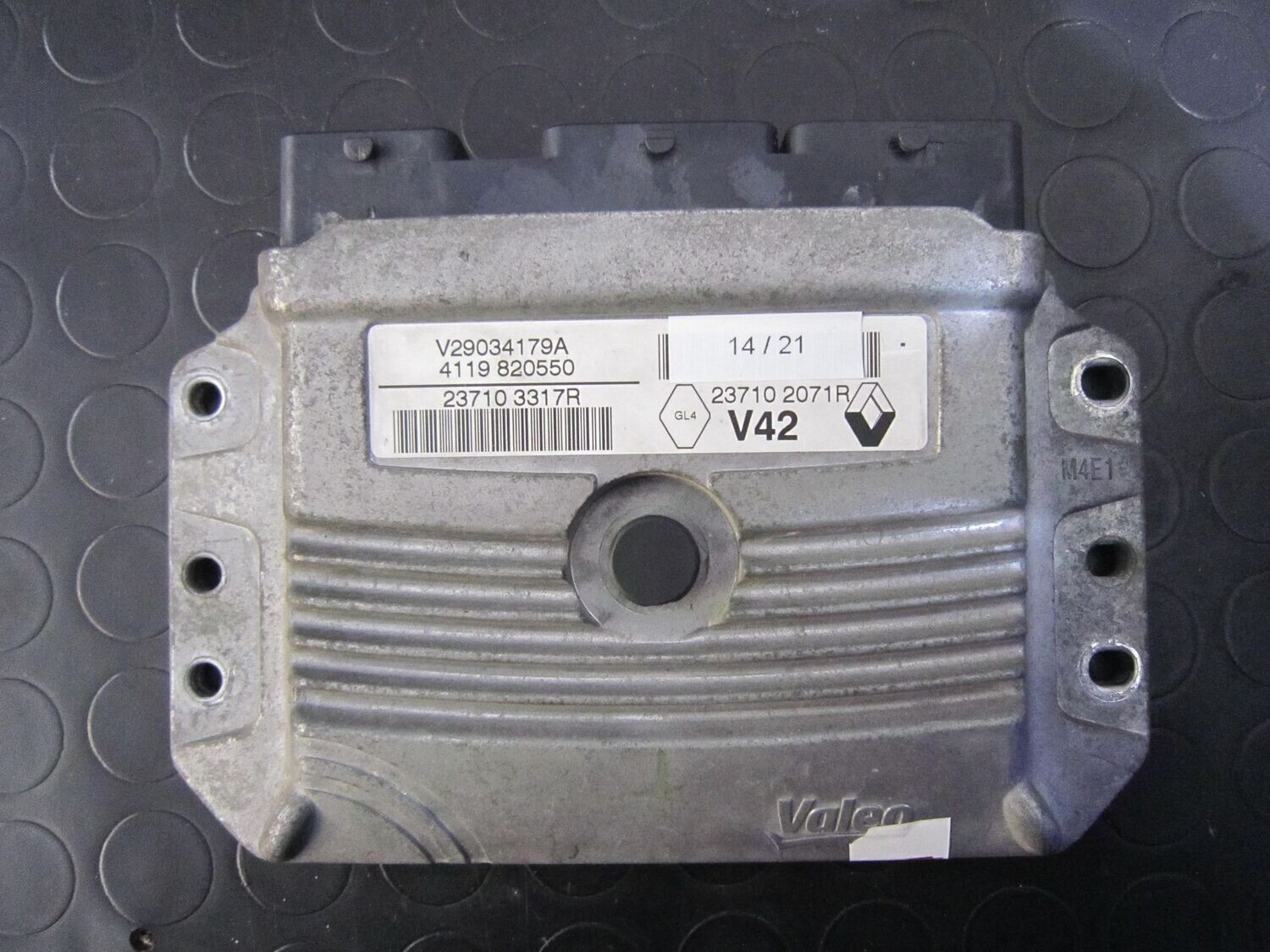 14-21 Centralina Motore Valeo V29034179A   4119 820550 23710 3317R V42  RENAULT BENZINA CLIO
