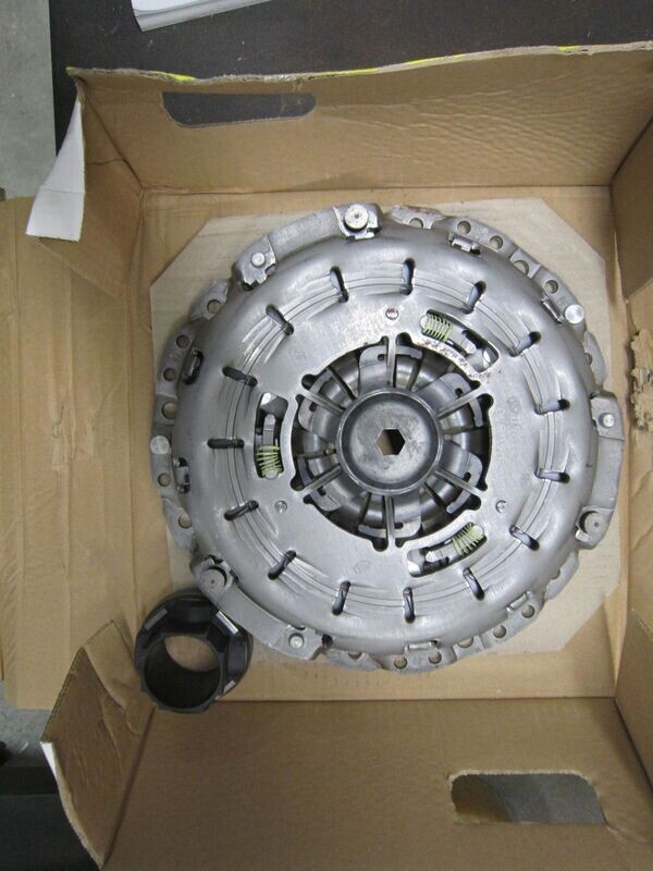 44-11 Kit Frizione Luk 623 3194 10 623319410      BMW  SERIE 1