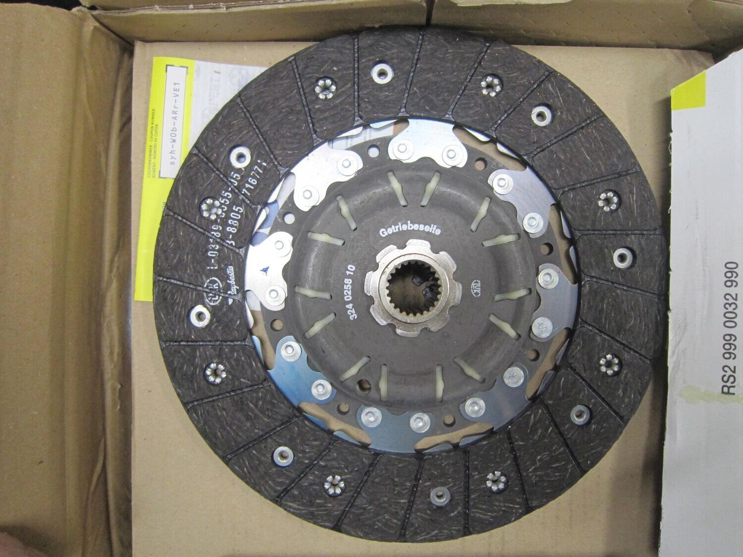 44-35 Kit Frizione Luk 624 3049 09 624304909 826639    AUDI  A 3