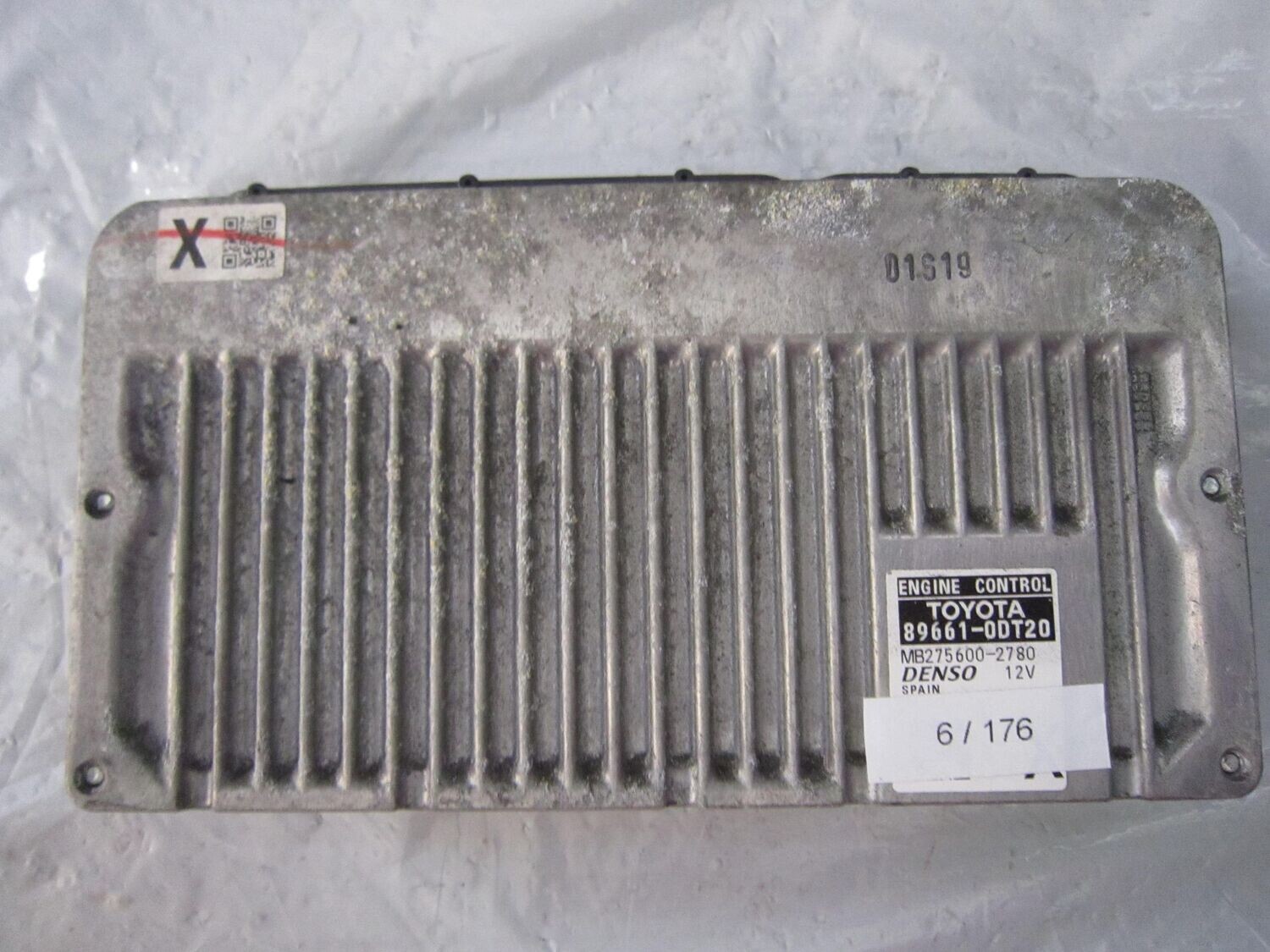 6-176 Centralina Motore Denso 89661-0DT20 896610DT20 MB275600-2780    TOYOTA Elettrica / BENZINA YARIS
