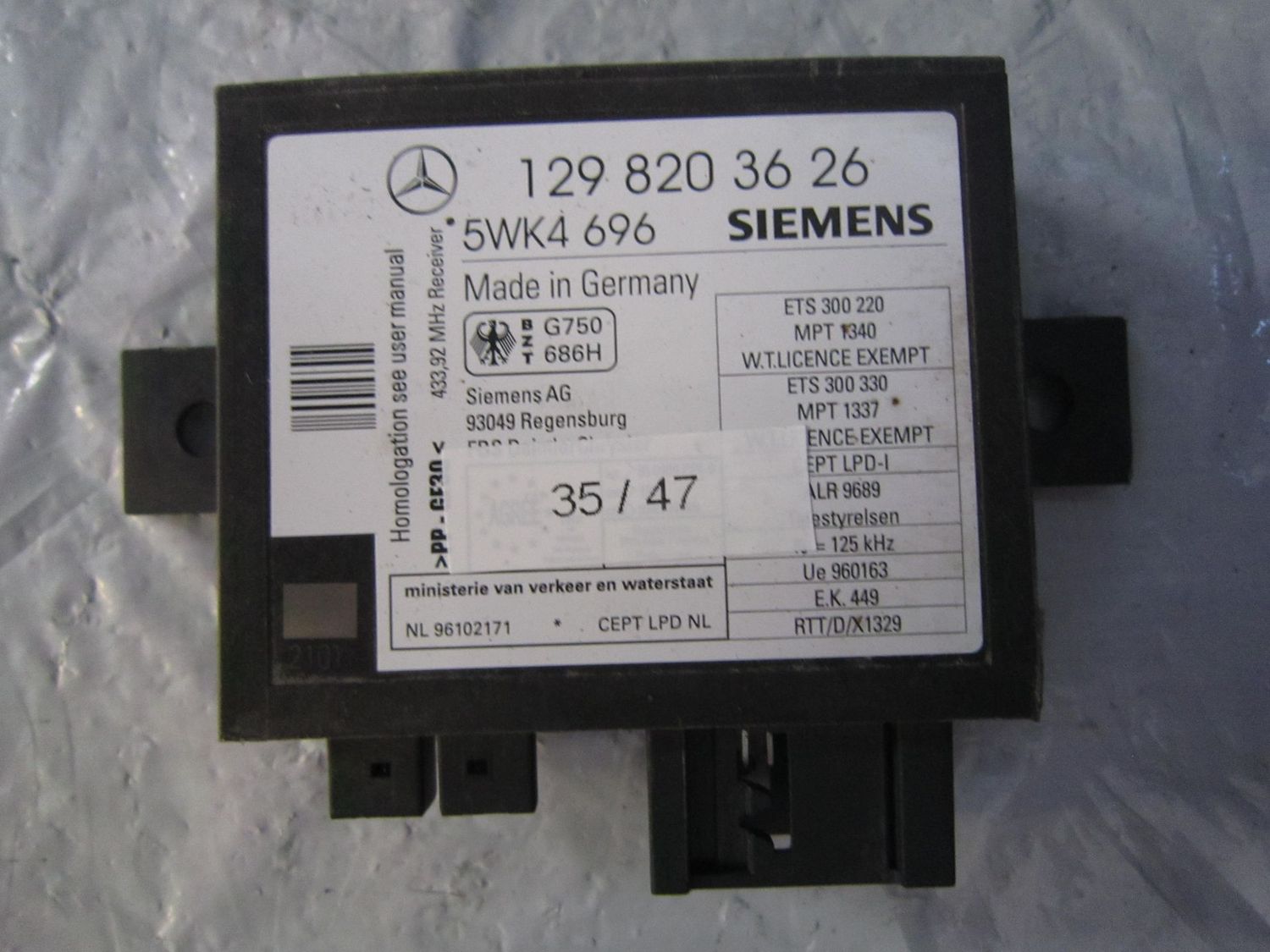 35-47 Centralina Immobilizer Siemens 5WK4 696 5WK4696 129 820 36 26 ETS 300 220   MERCEDES  VARIE