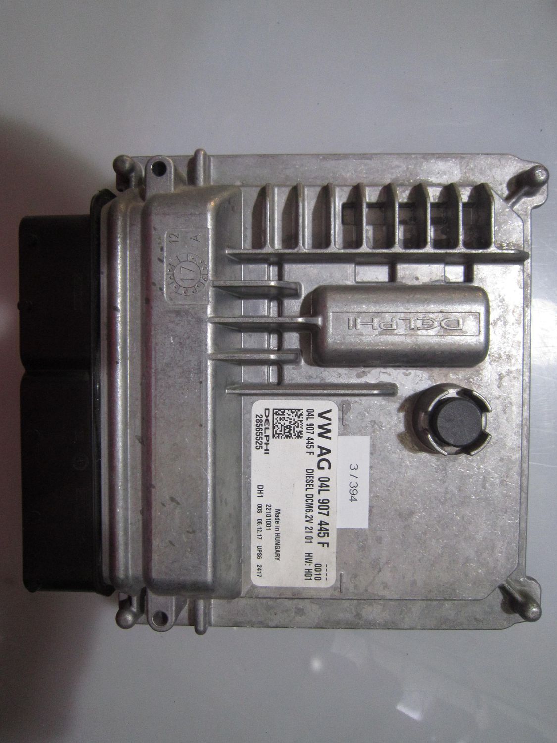 3-394 Centralina Motore Delphi 28565525   04L 907 445 F DCM6.2V 0010 HW: H01 VOLKSWAGEN DIESEL POLO