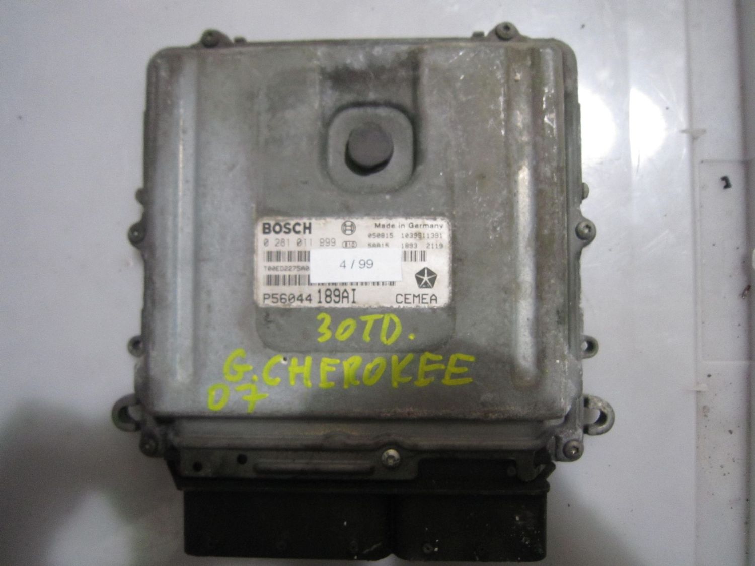 4-99 Centralina Motore Bosch 0 281 011 999 0281011999 P56044 189AI 1039S12873   JEEP DIESEL GRAND CHEROKEE