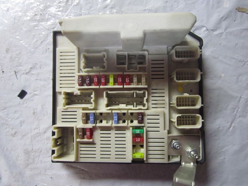 60-129 Scatola Fusibili Renault 82 00 481 866-F 8200481866F N2 USM C-PFT   RENAULT  VARIE
