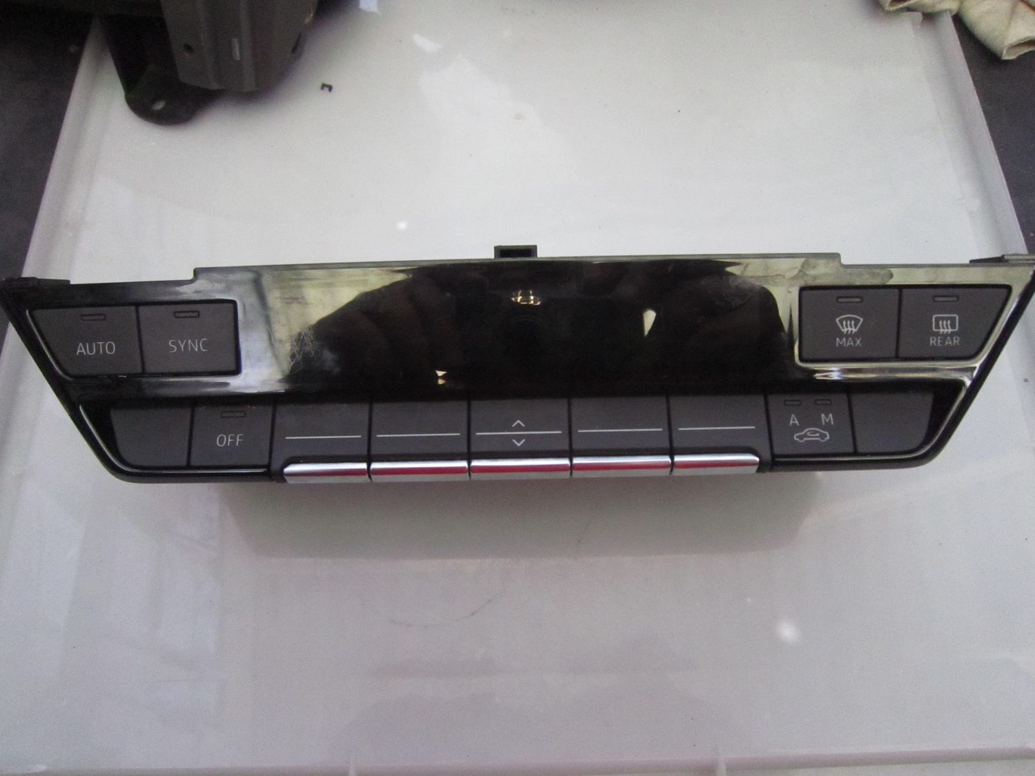 400-547 Unità controllo del clima Audi 8Y0.820.043   90156-401/0003    AUDI  A 3