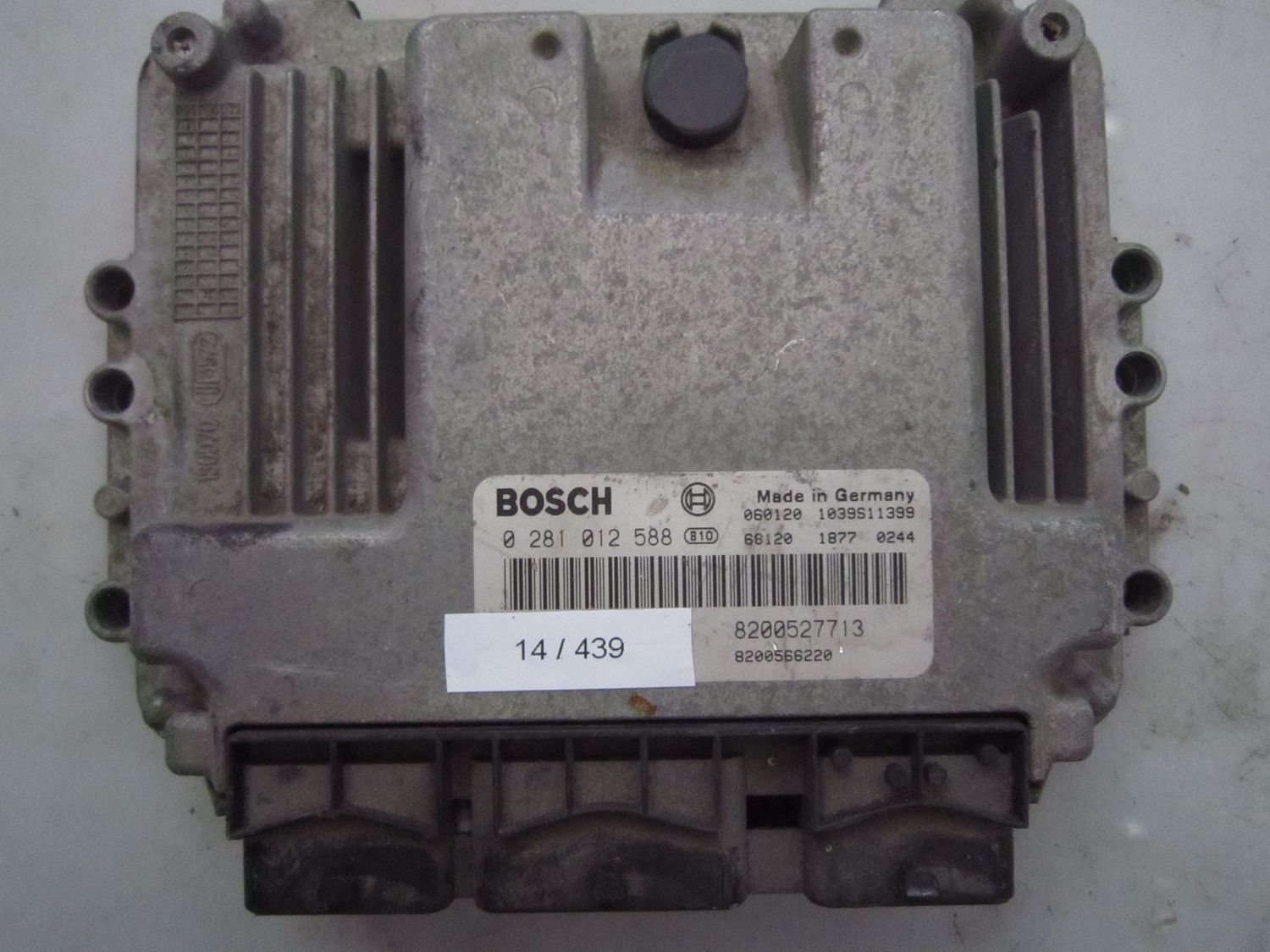 14-439 Centralina Motore Bosch 0 281 012 588 0281012588 8200527713 1039S11399 8200566220  RENAULT Diesel LAGUNA