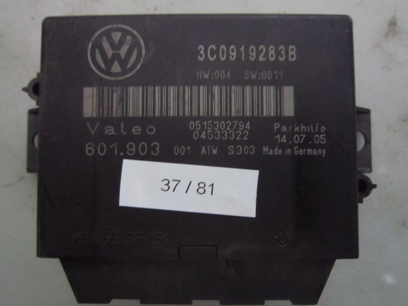 37-81 Centralina sensori parcheggio Valeo 3C0919283B   601.903    VOLKSWAGEN  PASSAT