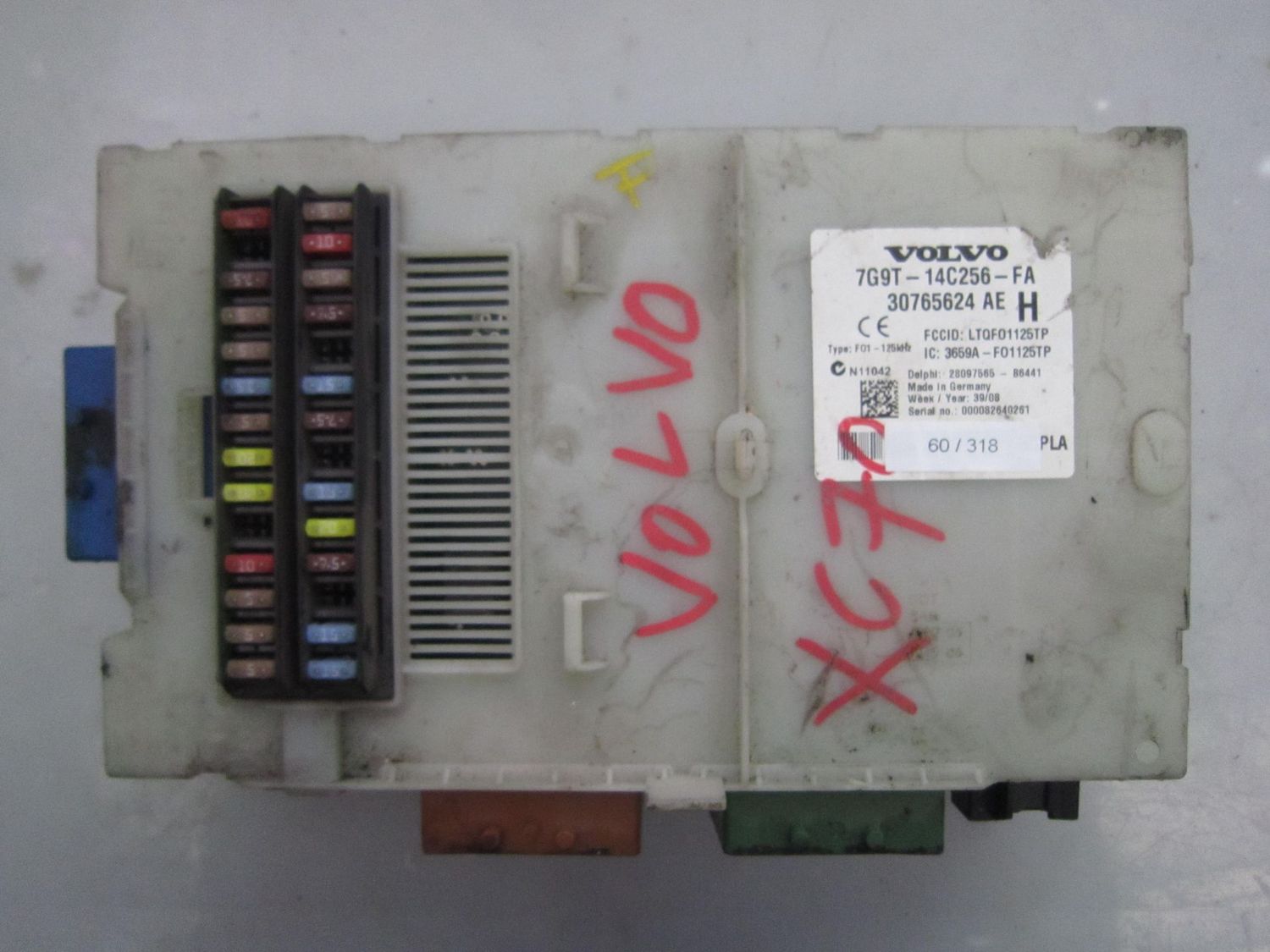 60-318 Scatola Fusibili Delphi 7G9T-14C256-FA 7G9T14C256FA 30765624 AE 3659A-F01125TP   VOLVO Diesel XC 70