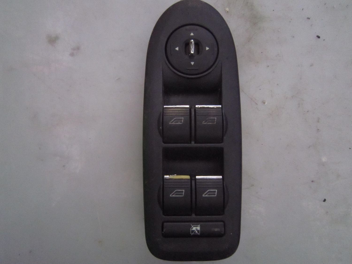 400-551 Pulsantiera Alzacristalli Ford  C8M5T 14A132  C8M5T14A132 HW 07 SW 05   FORD  C-MAX