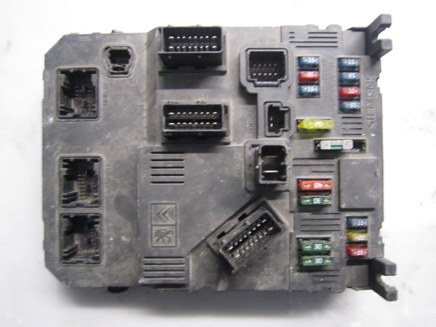 50-620 Body Computer Siemens S118085200 F S118085200F BSI F02-00 9648715380    CITROEN  C 2