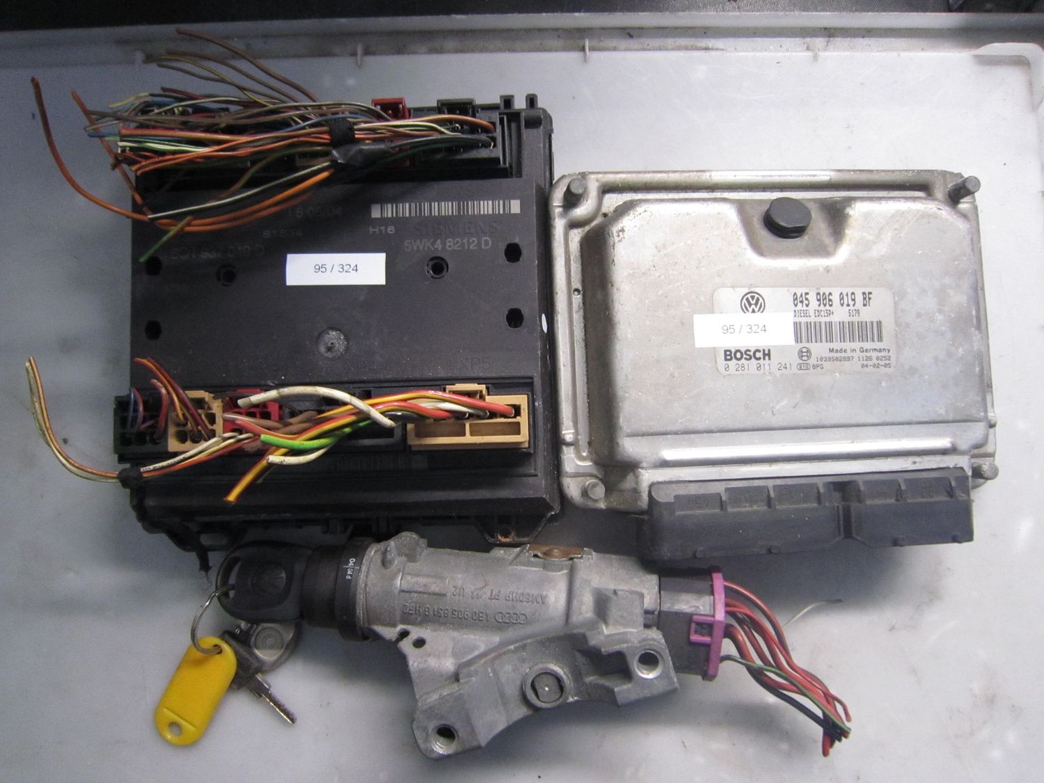 95-324 Kit Motore Volkswagen 0 281 011 241 0281011241 045 906 019 BF 5WK4 8212D 6Q1 937 049 D 4B0905851GHF2 VOLKSWAGEN Diesel Polo