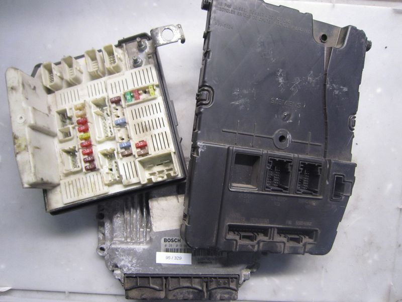 95-329 Kit Motore Renault 0 281 013 907 0281013907 8200705747 8200481866 G USMC-PFT    N2 8200724363    UCH N2 RENAULT Diesel Megane_Scenic