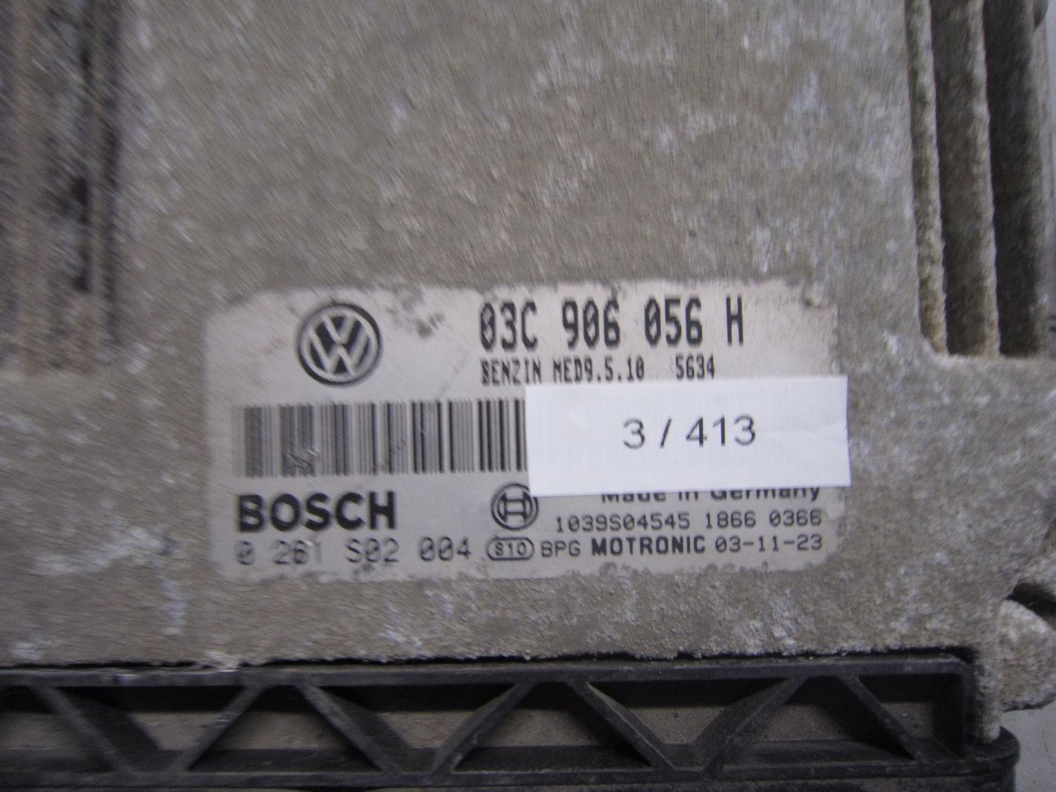 3-413 Centralina Motore Bosch 0 261 S02 004 0261S02004 03C 906 056 H 1039S04545 MED9.5.10  VOLKSWAGEN Benzina GOLF