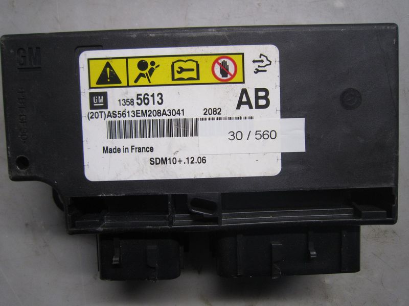 30-560 Centralina Airbag GM 13585613   AB    CHEVROLET  ORLANDO
