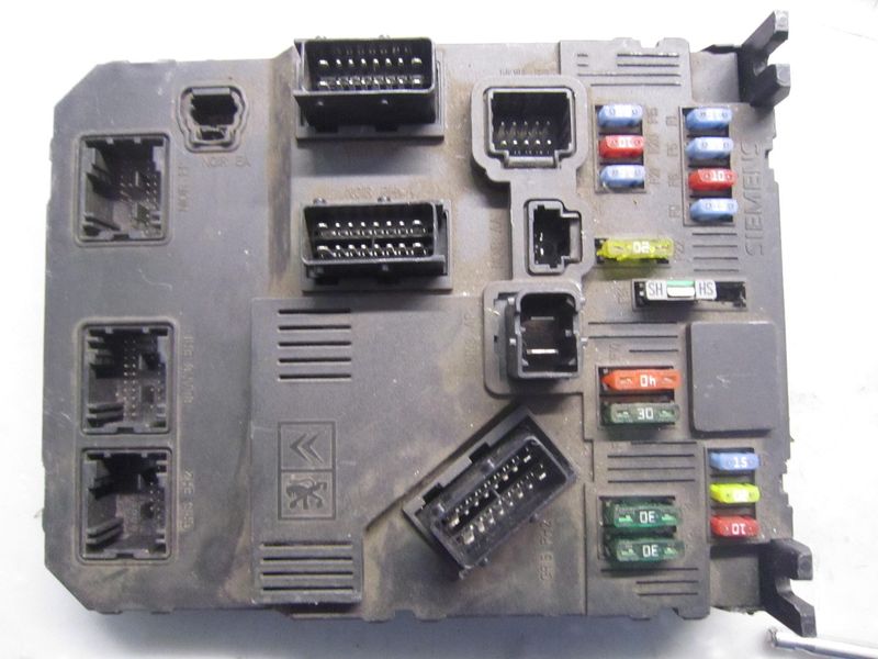 50-646 Body Computer Siemens S118085200   BSI F02-00 9652474480    CITROEN  C 2