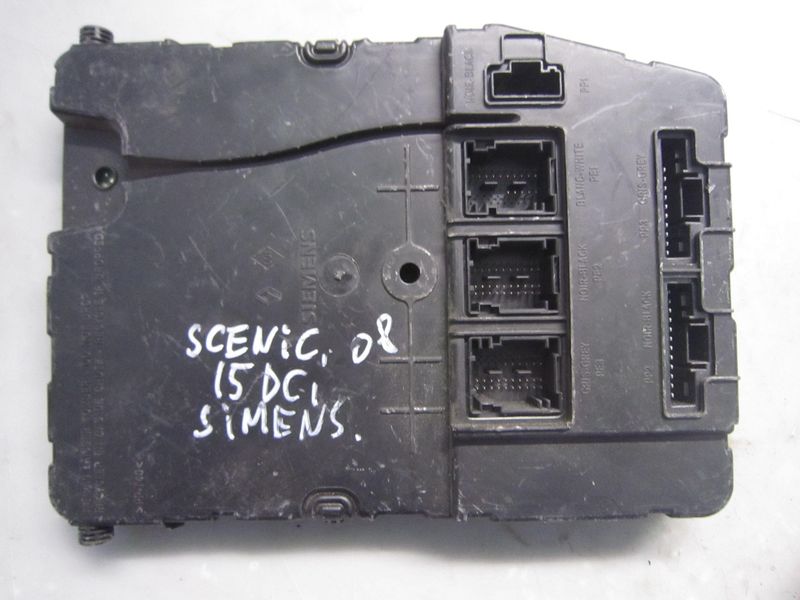 50-652 Body Computer Siemens 8200724370   S118400260H UCH N3 LIGHT INT   RENAULT Diesel MEGANE_SCENIC