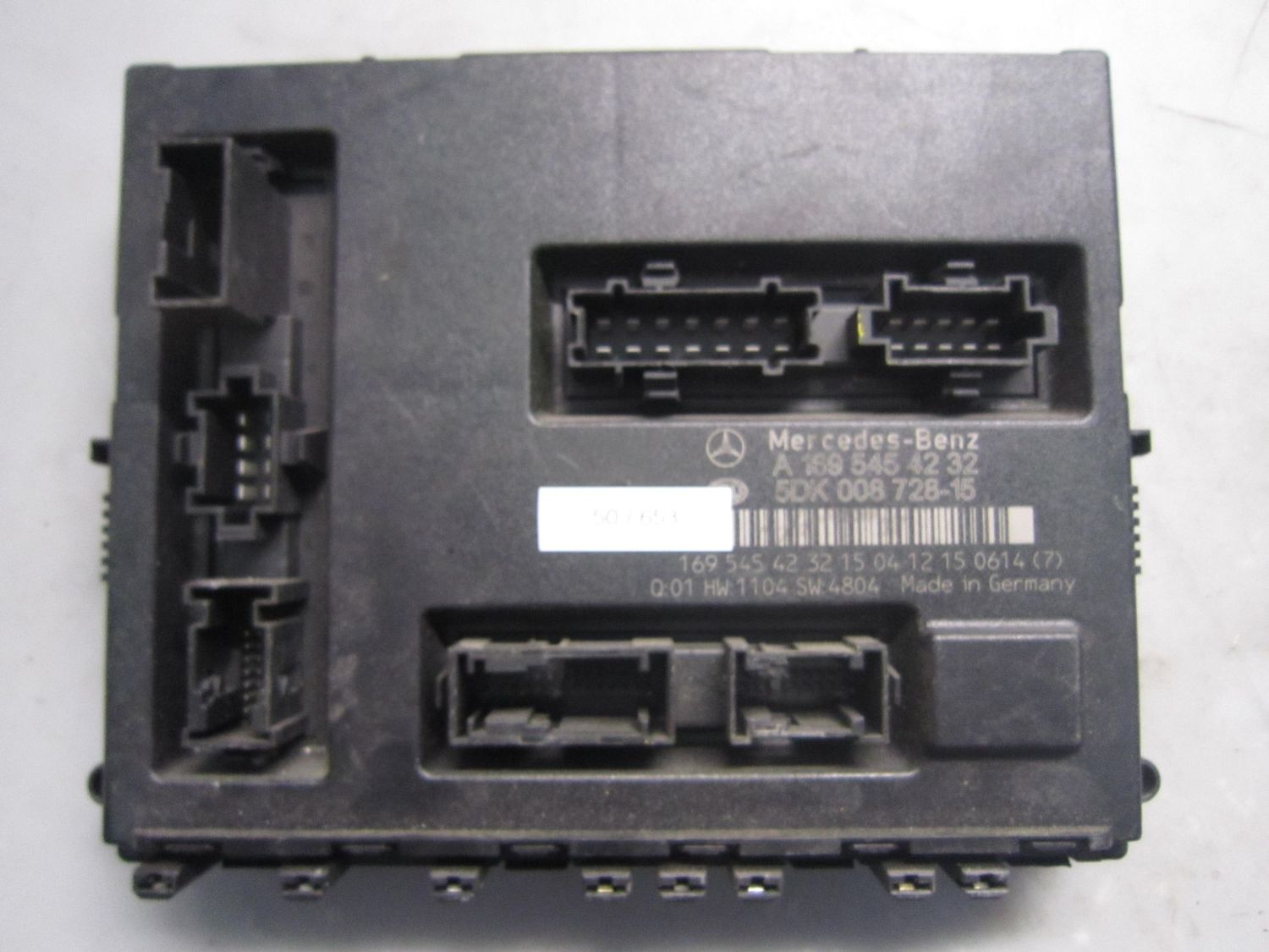 50-653 Body Computer Hella Kg A 169 545 42 32 A1695454232 5DK 008 728-15 SW: 4804 HW: 1104  MERCEDES  Classe A