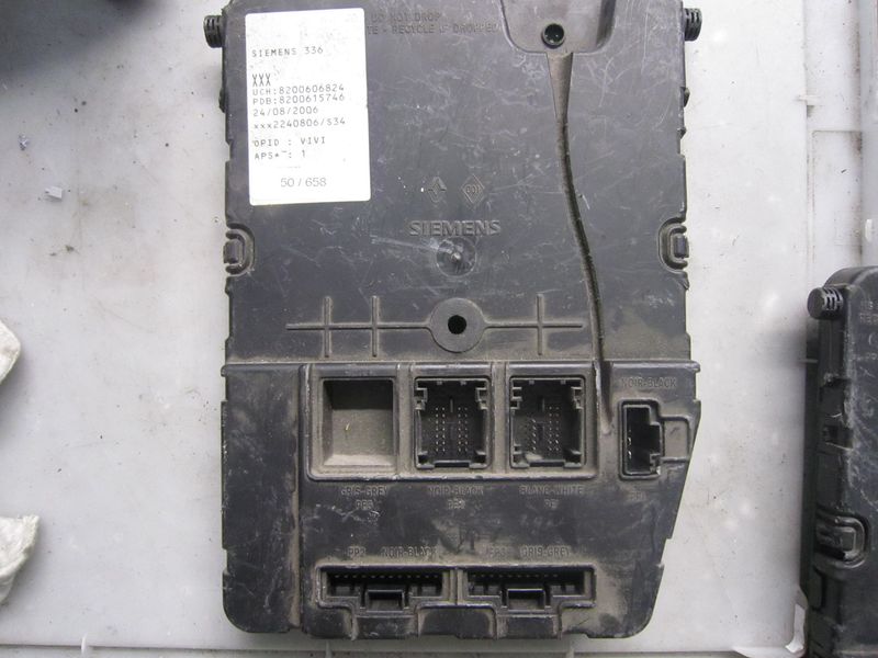 50-658 Body Computer Siemens 8200606824   8200615746    RENAULT Diesel MEGANE_SCENIC