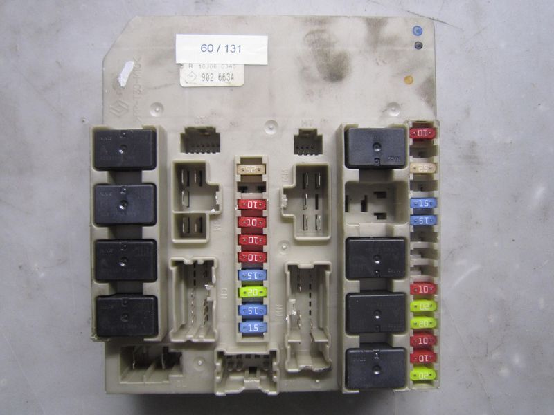 60-131 Scatola Fusibili Renault 902 663A  902663A     RENAULT  Clio